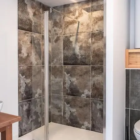 La Javanaise נרבון-פלאז'