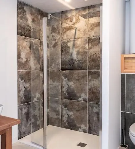 La Javanaise נרבון-פלאז'